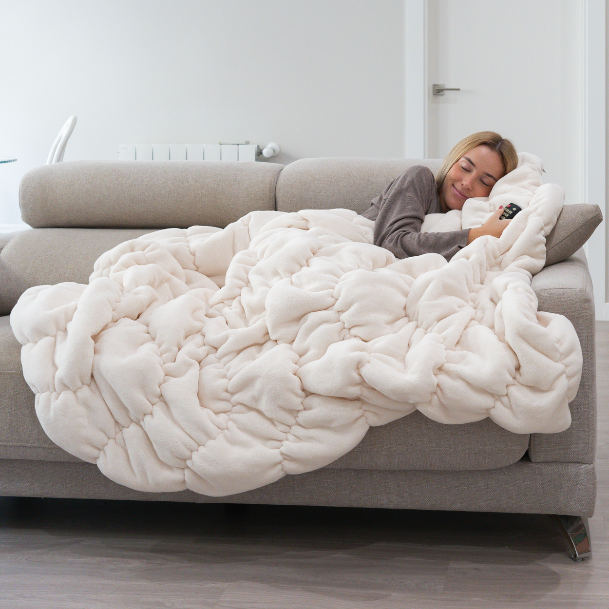 Diivanitekk - HARRIET